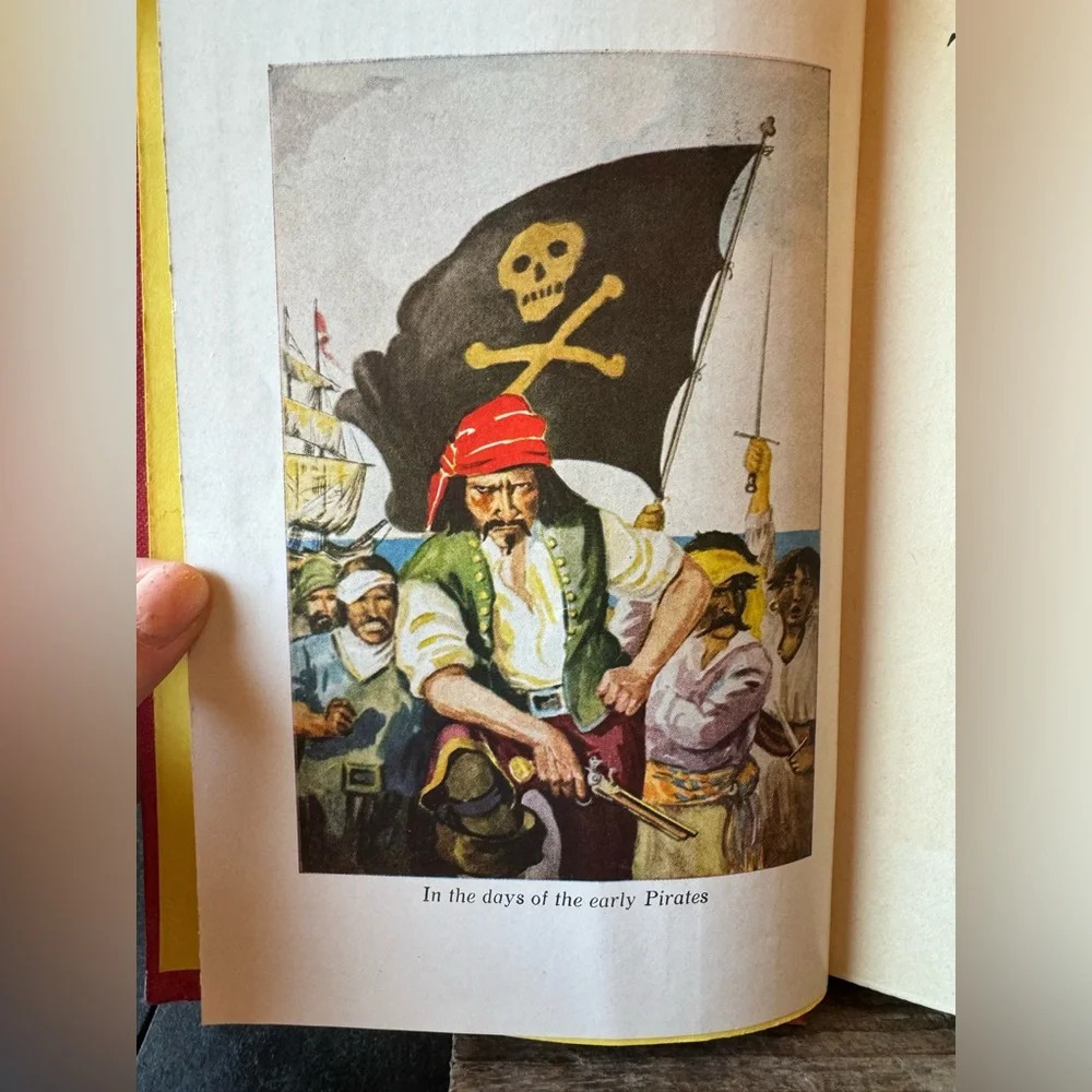 VINTAGE Treasure Island Children’s Hardback Book - Picture 4 of 10